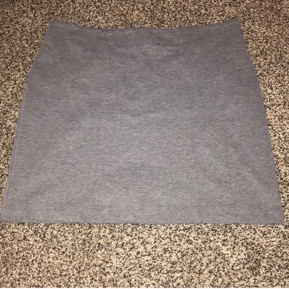 New York & Company Dresses & Skirts - New York and Company skirt heather gray